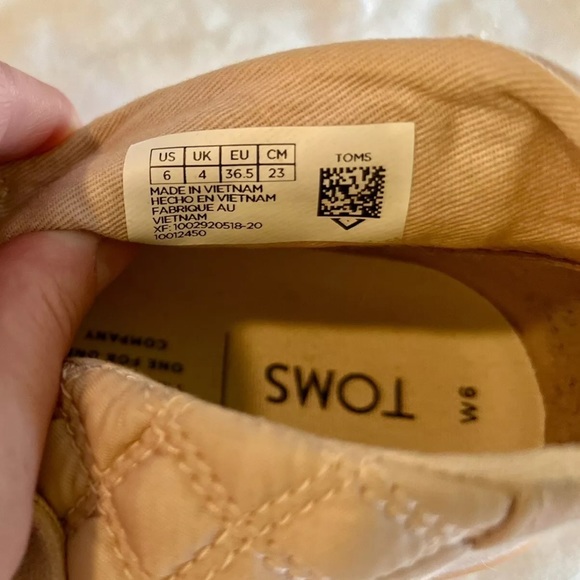 TOMS Paxton women's shoes size 6, perfect for your next adventure! - Picture 13 of 14
